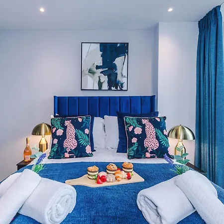 Stunning New 2-bed Flat In Perfect For Couples *