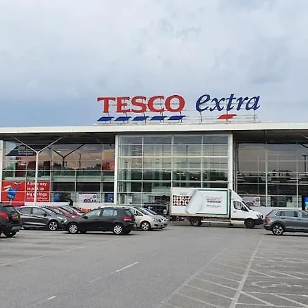 4 Bed Failsworth - 3 Bathrooms - Free Parking - Ideal For Contractors & Families