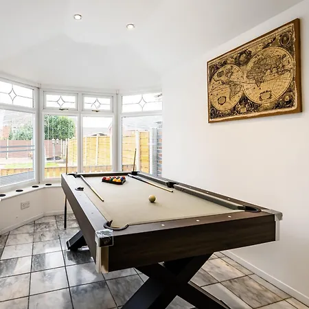 Droylsden Eden - Next To Tram - Free Parking Near Coop- Live & Etihad Stadium Holiday home