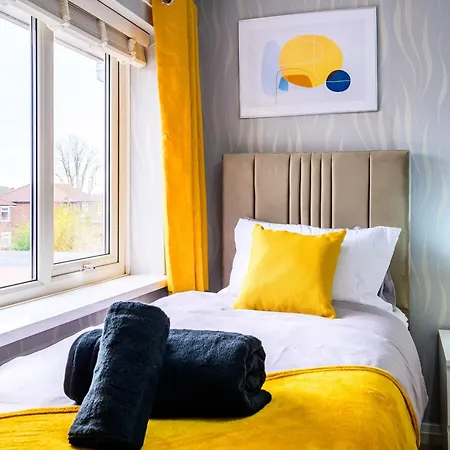 Droylsden Eden - Next To Tram - Free Parking Near Coop- Live & Etihad Stadium Manchester