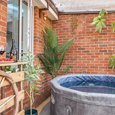 Chic Riverside Retreat Salford 4bd Free Parking 맨체스터