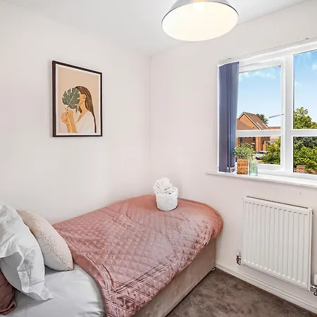 Chic Riverside Retreat Salford 4bd Free Parking 펜션 맨체스터