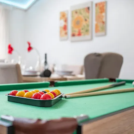 펜션 Chic Riverside Retreat Salford 4bd Free Parking 맨체스터