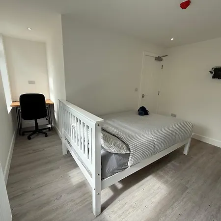 Moorfields Guest house