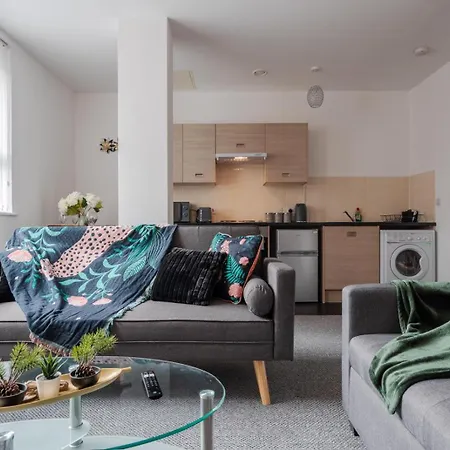 Flat In Old Trafford 2