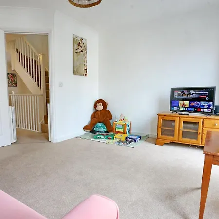 Pass The Keys Stylish House With Balcony Close To Ao Arena Manchester