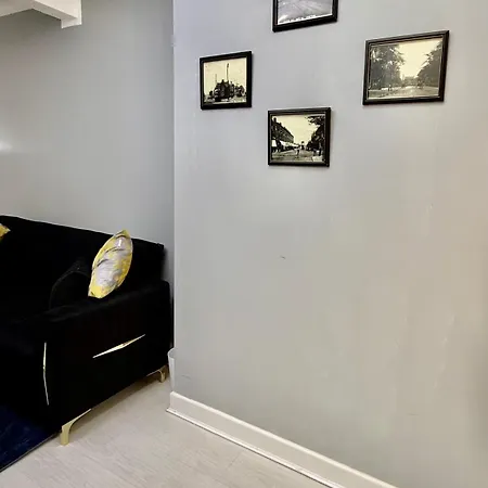 Bright, Modern & Comfortable 2-bedroom