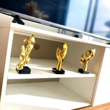 Luxe 2 Bed - Water View And Parking