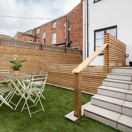 6-bedroom, 6-bathroom Contractor 別荘 *