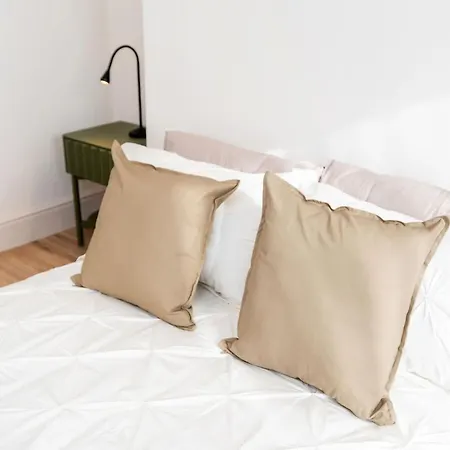 6-bedroom, 6-bathroom Contractor