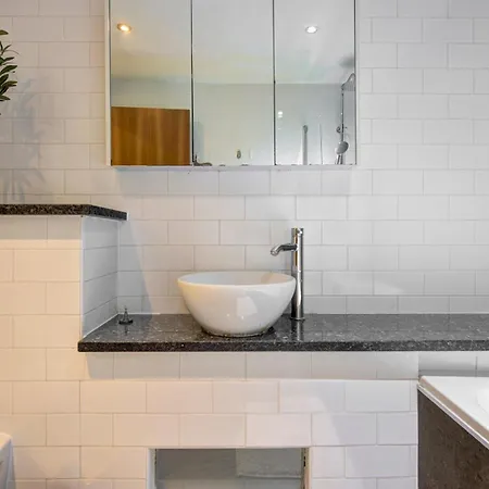 Pass The Keys Modern 2 Bed Centre Parking * مانشستر
