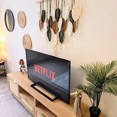 Reach - King Bed, Parking, 2 Tvs, O2 Apollo, Hospital & Oxford Road 度假居 *