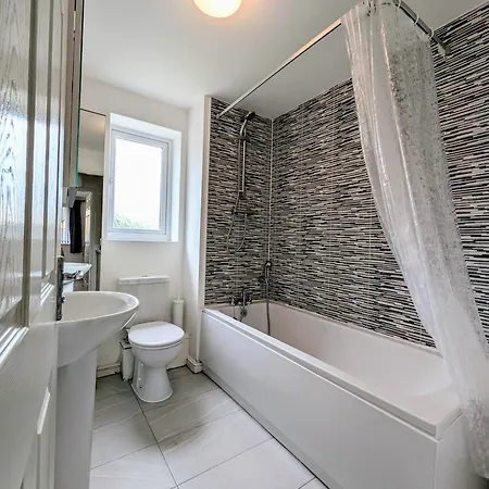 度假居 Reach - King Bed, Parking, 2 Tvs, O2 Apollo, Hospital & Oxford Road *