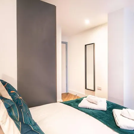Lovely 2 Bedroom マンチェスター