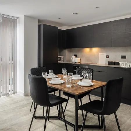 Pristine Old Trafford & Centre 2bd 2bt - Balcony Appartamento