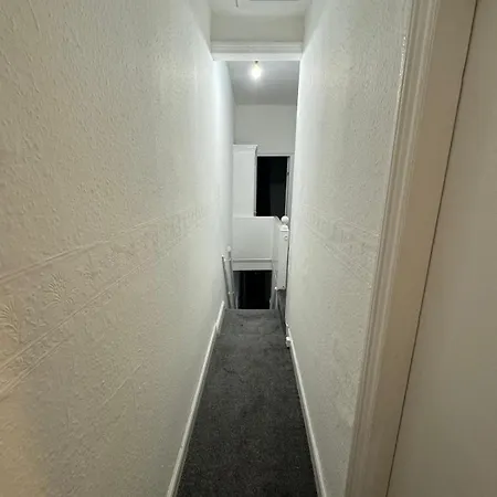 Crumpsall, Apartmán