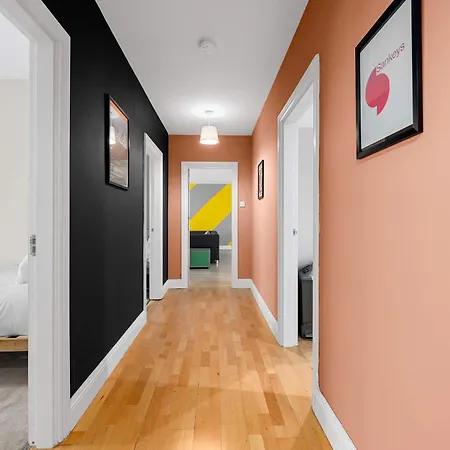 3 Bed Canal St Flat Sleeps 9 Centre Διαμέρισμα Μάντσεστερ