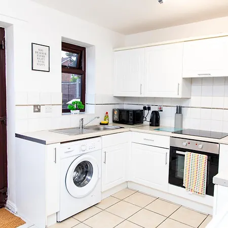 2bedroom Near Coop Live And Ethiad