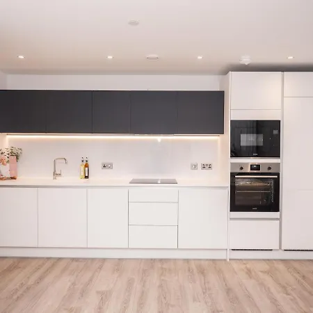Luxury 2br - مانشستر