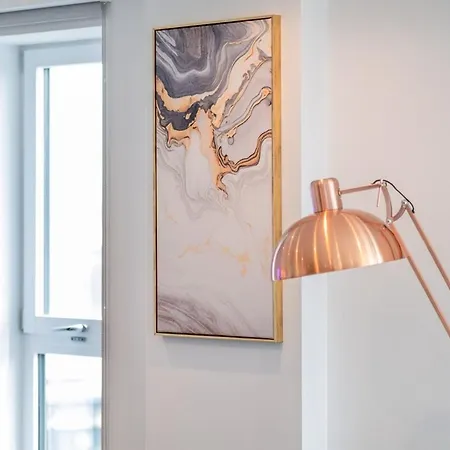 Stylish 2 Bdr By Torr Group Short Lets & Serviced With Free Wifi מנצ'סטר