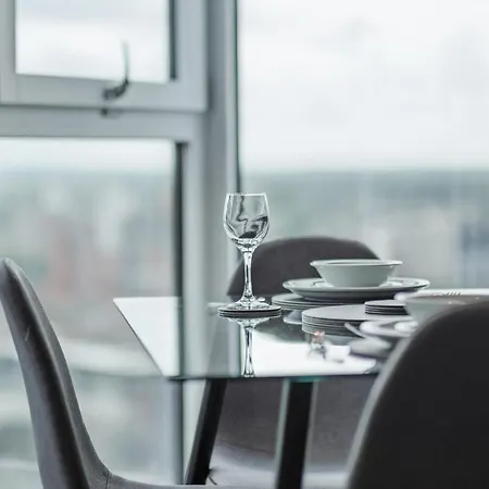 Stylish 2 Bdr By Torr Group Short Lets & Serviced With Free Wifi מנצ'סטר