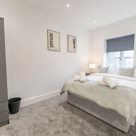 Luxury By Centre Etihad And Coop Live בית נופש *