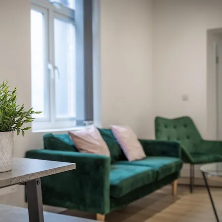 Heart Of The Centre - Serviced