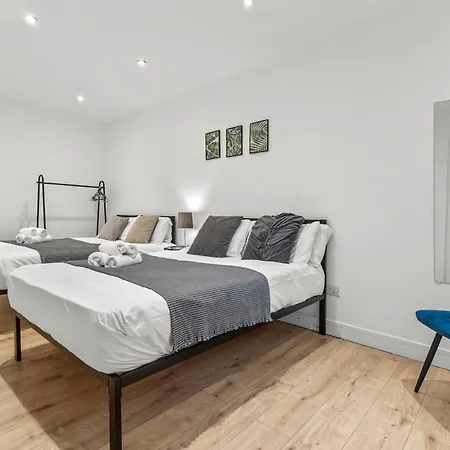 Heart Of The Centre - Serviced