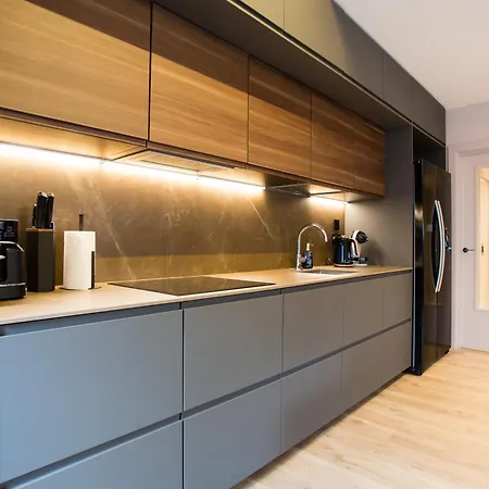 Stylish Escape - Walk To Chinatown マンチェスター