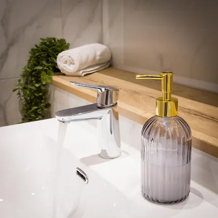 Stylish Escape - Walk To Chinatown マンチェスター