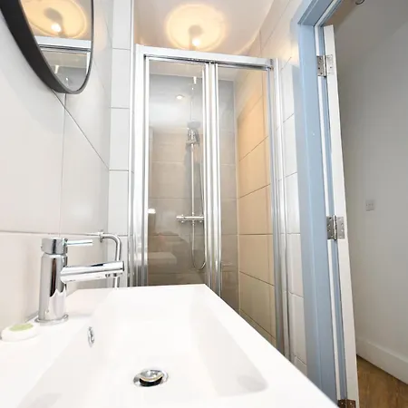Lägenhet Modern & Bright 2 Bed Flat In Manchester