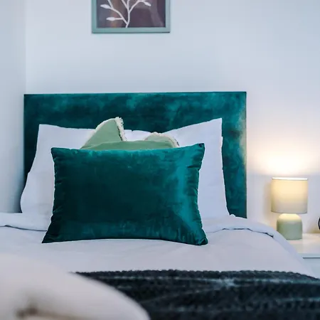 בית נופש Driveway Stunning 3bedroom In Withington *