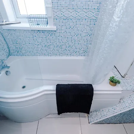 Driveway Stunning 3bedroom In Withington * מנצ'סטר