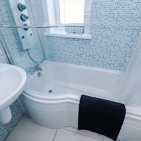 Driveway Stunning 3bedroom In Withington * מנצ'סטר