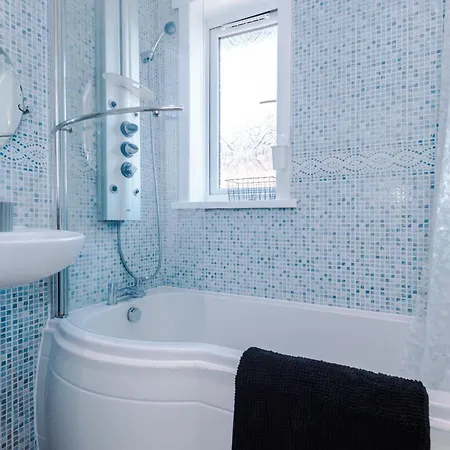 Driveway Stunning 3bedroom In Withington *