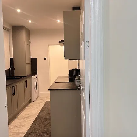 Near Etihad Stadium 3*