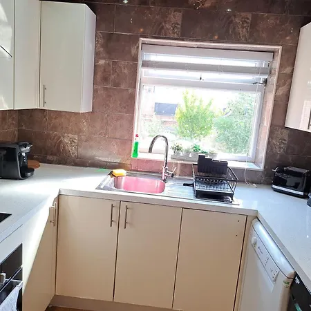 Grand Stretford شقة *