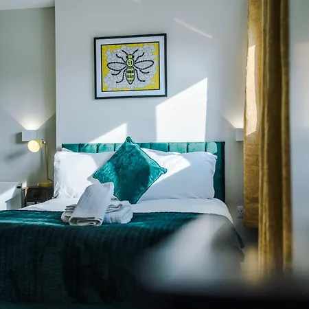 2 Bedroom With Free Parking In Centre, By Eason - Ideal For Weekend Getaways & Business Travel マンチェスター