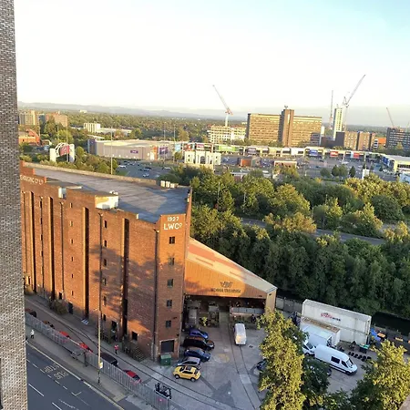 شقة Roof Terrace Lakeside - - Cinema - Free Parking