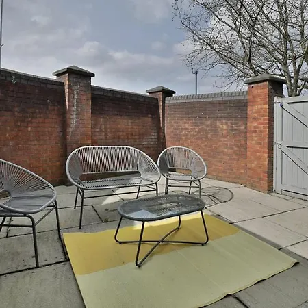 Free Parking The Quays- Sleeps 8 By Genesis Living * Manchester