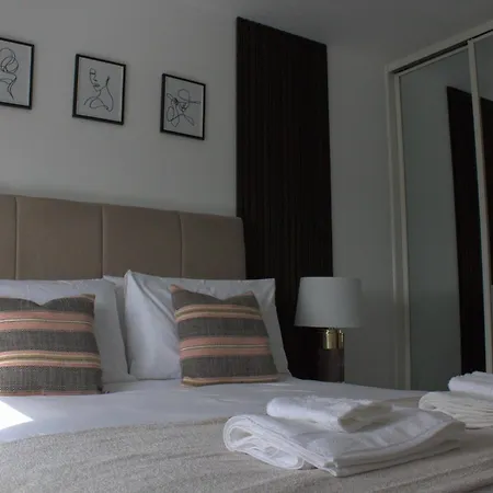 2bed Duplex Nr Aoarenaco-oplive Freewifi Апартаменты *
