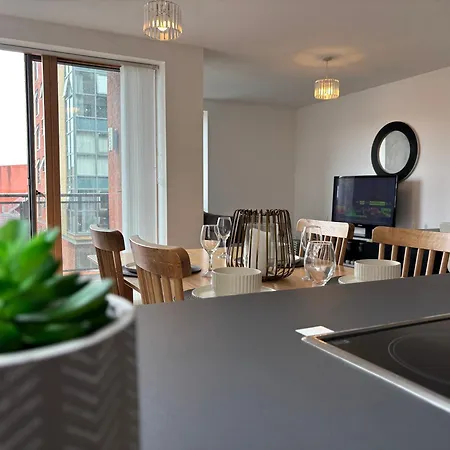 Lux 2bed Centre And Ao Arena Free Parking Modern *
