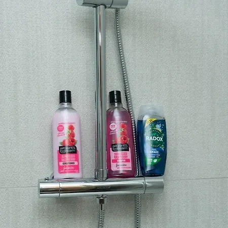 4 Bed Failsworth - 3 Bathrooms - Free Parking - Mon-fri - Ideal For Contractors And Families * Manchester