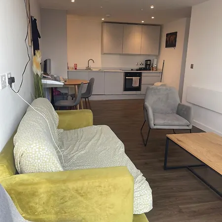 Cozy Flat Near - Private Double With Wifi