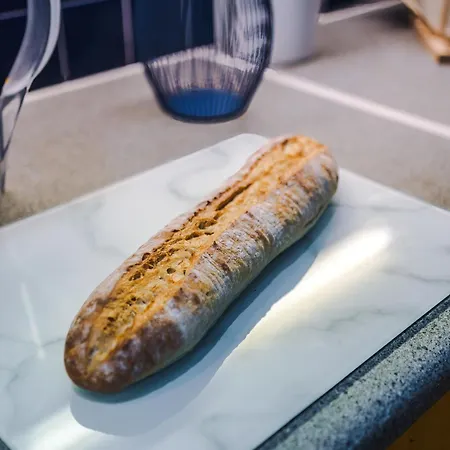 Mcr 2br 2ba, Parking, Wifi, Full Kitchen Διαμέρισμα