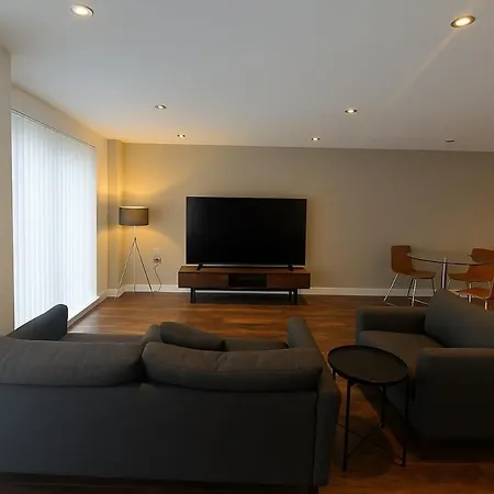 Luxury 2 Bedroom Flat * Манчестер