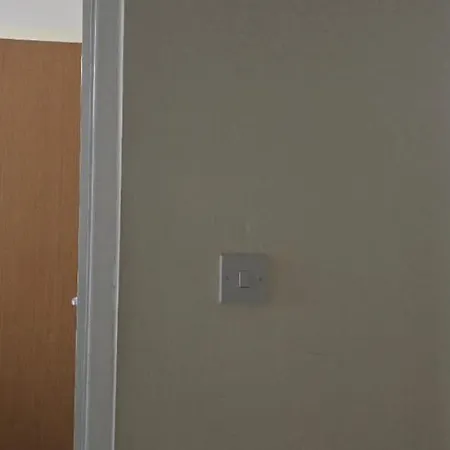 Appartement Residential Within Easy Reach Of Town *