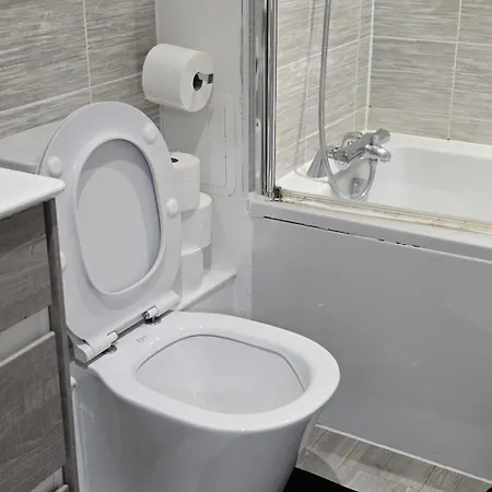 דירה Mega9 Luxury 2bedrooms - 2baths, 2toilets *