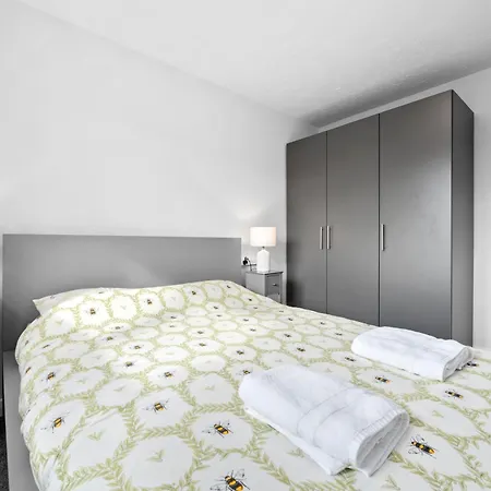 3bdr Gated Parking Near Centre 度假居