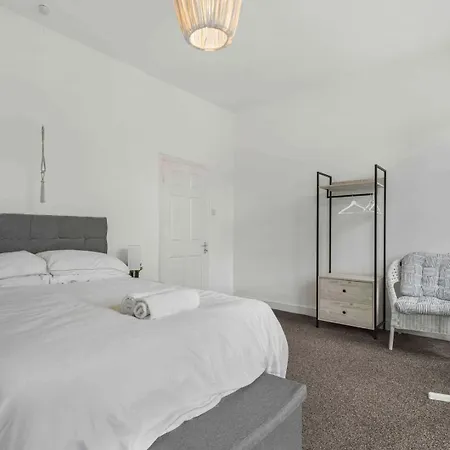 Guestready - Charming In Vibrant Levenshulme